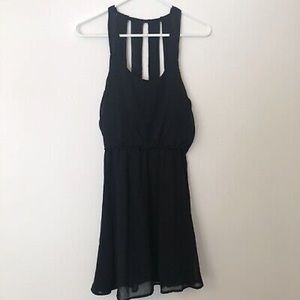 Nordstrom’s Dee Elle Strappy Blouson Black Dress
Size L